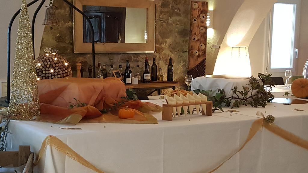 Auberge De La Cauquiere Le Beausset Esterno foto